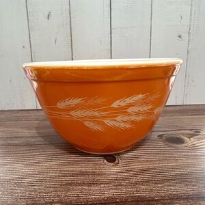 Vintage PYREX Autumn Harvest Wheat 401 Nesting Mixing Bowl Orange 750 ml